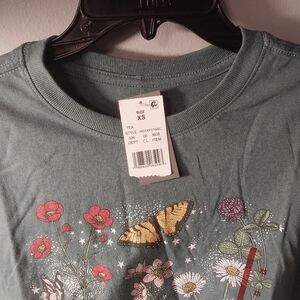 Doe Floral Graphic Tee - Green